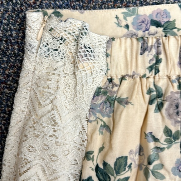 NWT Ryu boutique showers with lace and size zip size medium. - Picture 6 of 7